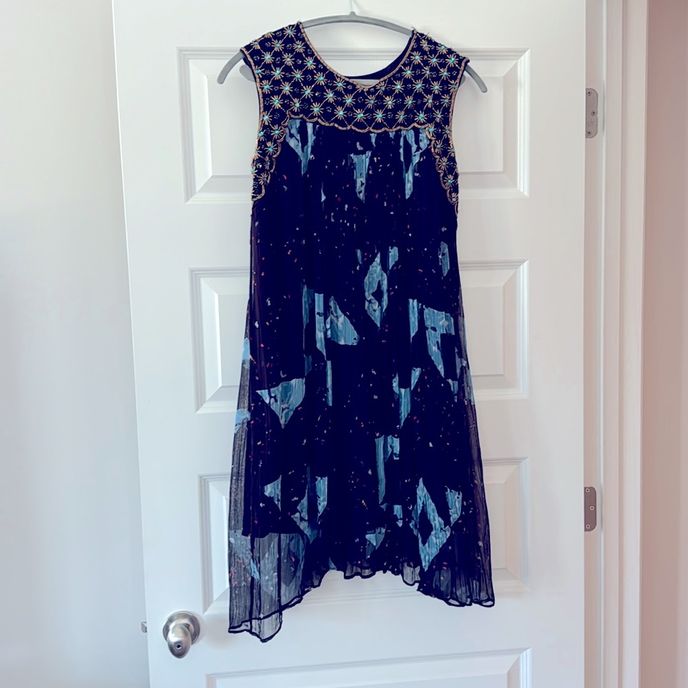 Anthropologie beaded swing dress! Wow Think star swept night on NYE 🥂 👗 🌃